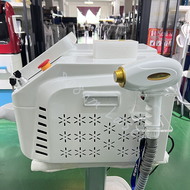 เครื่องกำจัดขนด้วยเลเซอร์ไดโอด - Laser Hair Removal Diode 808 บทวิจารณ์และราคา